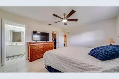 2411 SE 8th Pl, Cape Coral, FL 33990 - Photo 9