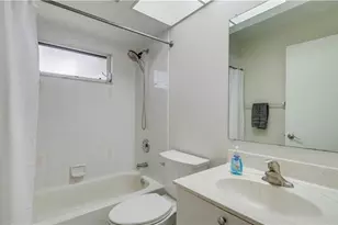 2411 SE 8th Pl, Cape Coral, FL 33990 - Photo 23