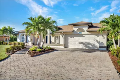 6597 Willow Lake Cir, Fort Myers, FL 33966 - Photo 3