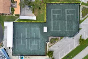 5905 Trailwinds Dr, Fort Myers, FL 33907 - Photo 35