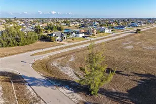 4002 NW 22nd St, Cape Coral, FL 33993 - Photo 17