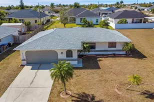 2122 SW Santa Barbara Pl, Cape Coral, FL 33991 - Photo 29