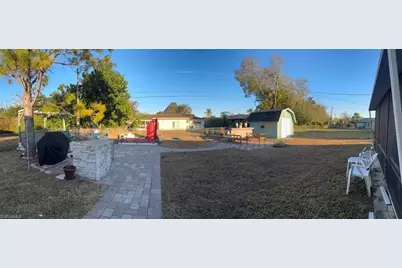 2202 Parkview Dr, Fort Myers, FL 33905 - Photo 27