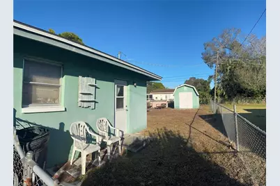 2202 Parkview Dr, Fort Myers, FL 33905 - Photo 3