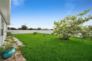 2620 SW 3rd Pl, Cape Coral, FL 33914 - Photo 27