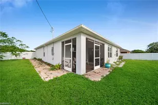 2620 SW 3rd Pl, Cape Coral, FL 33914 - Photo 29