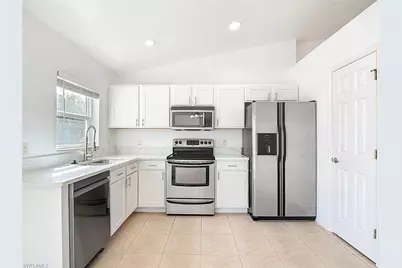 1723 NE 2nd Pl, Cape Coral, FL 33909 - Photo 13