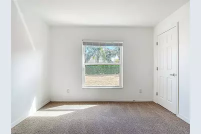 1723 NE 2nd Pl, Cape Coral, FL 33909 - Photo 23