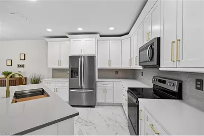 630 SW 11th Pl, Cape Coral, FL 33991 - Photo 11