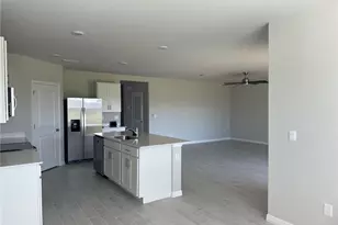 522 NW 7th St, Cape Coral, FL 33993 - Photo 5