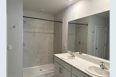 522 NW 7th St, Cape Coral, FL 33993 - Photo 9