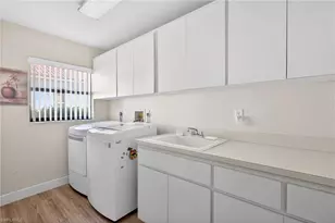 1631 SW 15th Ave, Cape Coral, FL 33991 - Photo 31