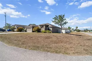 2210 SW 19th Ave, Cape Coral, FL 33991 - Photo 19