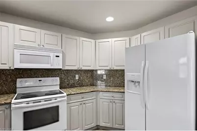 3704 33rd St SW, Lehigh Acres, FL 33976 - Photo 7