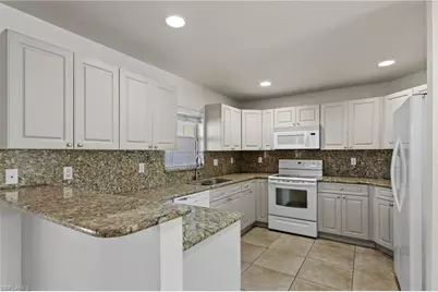 3704 33rd St SW, Lehigh Acres, FL 33976 - Photo 5