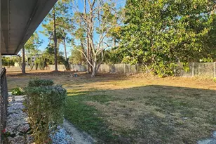 10521 Putnam Ct, Lehigh Acres, FL 33936 - Photo 23