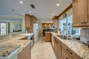 917 SE 43rd Terrace, Cape Coral, FL 33904 - Photo 15