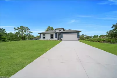 543 McArthur Blvd, Lehigh Acres, FL 33974 - Photo 5