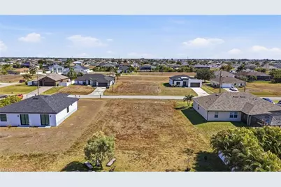 302 NW 27th Ave, Cape Coral, FL 33993 - Photo 9