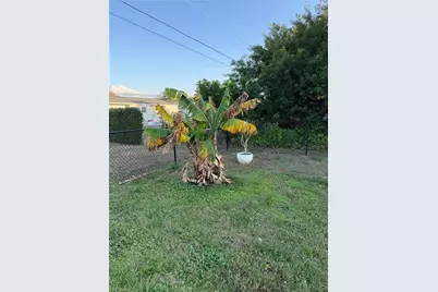 557 Ridgewood St NW, Port Charlotte, FL 33952 - Photo 33