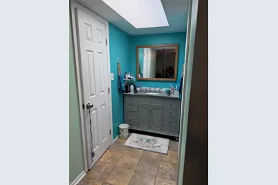 557 Ridgewood St NW, Port Charlotte, FL 33952 - Photo 15