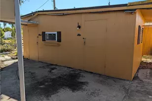 807 Holly Berry Ct, North Fort Myers, FL 33917 - Photo 25