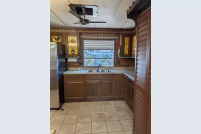 807 Holly Berry Ct, North Fort Myers, FL 33917 - Photo 7