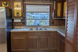 807 Holly Berry Ct, North Fort Myers, FL 33917 - Photo 7