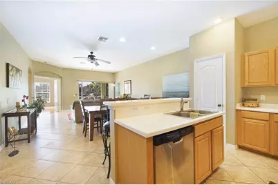 2518 Verdmont Ct, Cape Coral, FL 33991 - Photo 17
