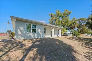 897 Iris Dr, North Fort Myers, FL 33903 - Photo 35