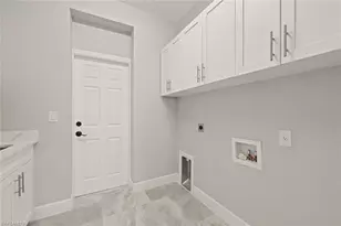 897 Iris Dr, North Fort Myers, FL 33903 - Photo 23