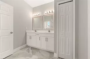 897 Iris Dr, North Fort Myers, FL 33903 - Photo 31