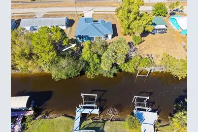 897 Iris Dr, North Fort Myers, FL 33903 - Photo 43