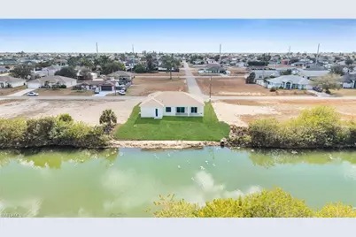 351 NE 25th St, Cape Coral, FL 33909 - Photo 35