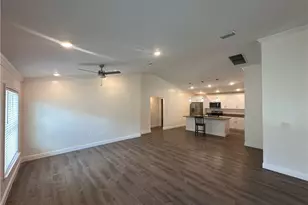 136 Francis Ave, Fort Myers, FL 33916 - Photo 3