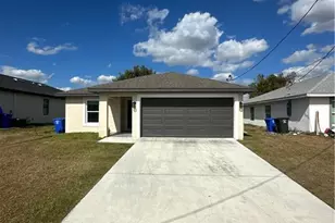 136 Francis Ave, Fort Myers, FL 33916 - Photo 1