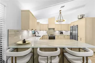 663 110th Ave N, Naples, FL 34108 - Photo 9