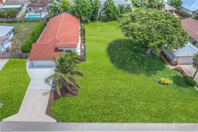 663 110th Ave N, Naples, FL 34108 - Photo 33