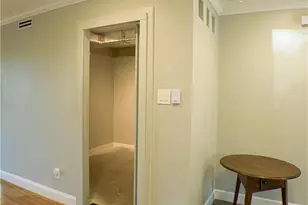 112 Pinebrook Dr, Fort Myers, FL 33907 - Photo 11