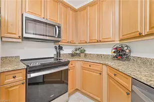 10090 Lake Cove Dr, Fort Myers, FL 33908 - Photo 27