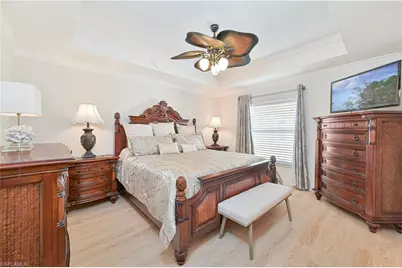 10090 Lake Cove Dr #201, Fort Myers, FL 33908 - Photo 11