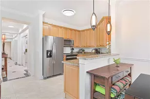 10090 Lake Cove Dr, Fort Myers, FL 33908 - Photo 25