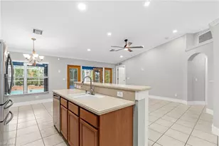 2004 NE 35th St, Cape Coral, FL 33909 - Photo 13