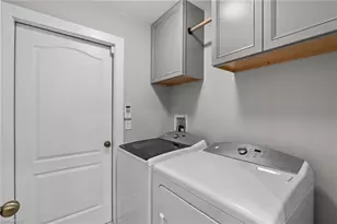 2004 NE 35th St, Cape Coral, FL 33909 - Photo 23