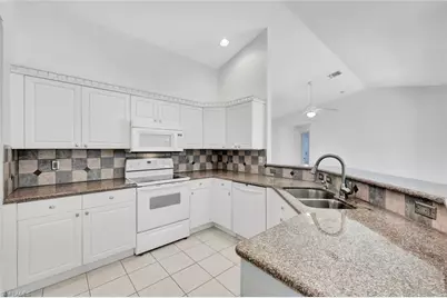 2648 SW 31st Ln, Cape Coral, FL 33914 - Photo 5