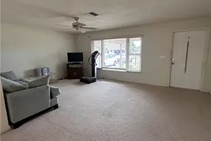 3639 SE 8th Pl, Cape Coral, FL 33904 - Photo 13