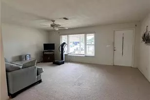 3639 SE 8th Pl, Cape Coral, FL 33904 - Photo 11