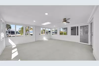 331 Washington Ct, Fort Myers Beach, FL 33931 - Photo 15