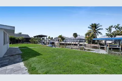 331 Washington Ct, Fort Myers Beach, FL 33931 - Photo 25