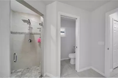 1430 SW 4th Ln, Cape Coral, FL 33991 - Photo 23